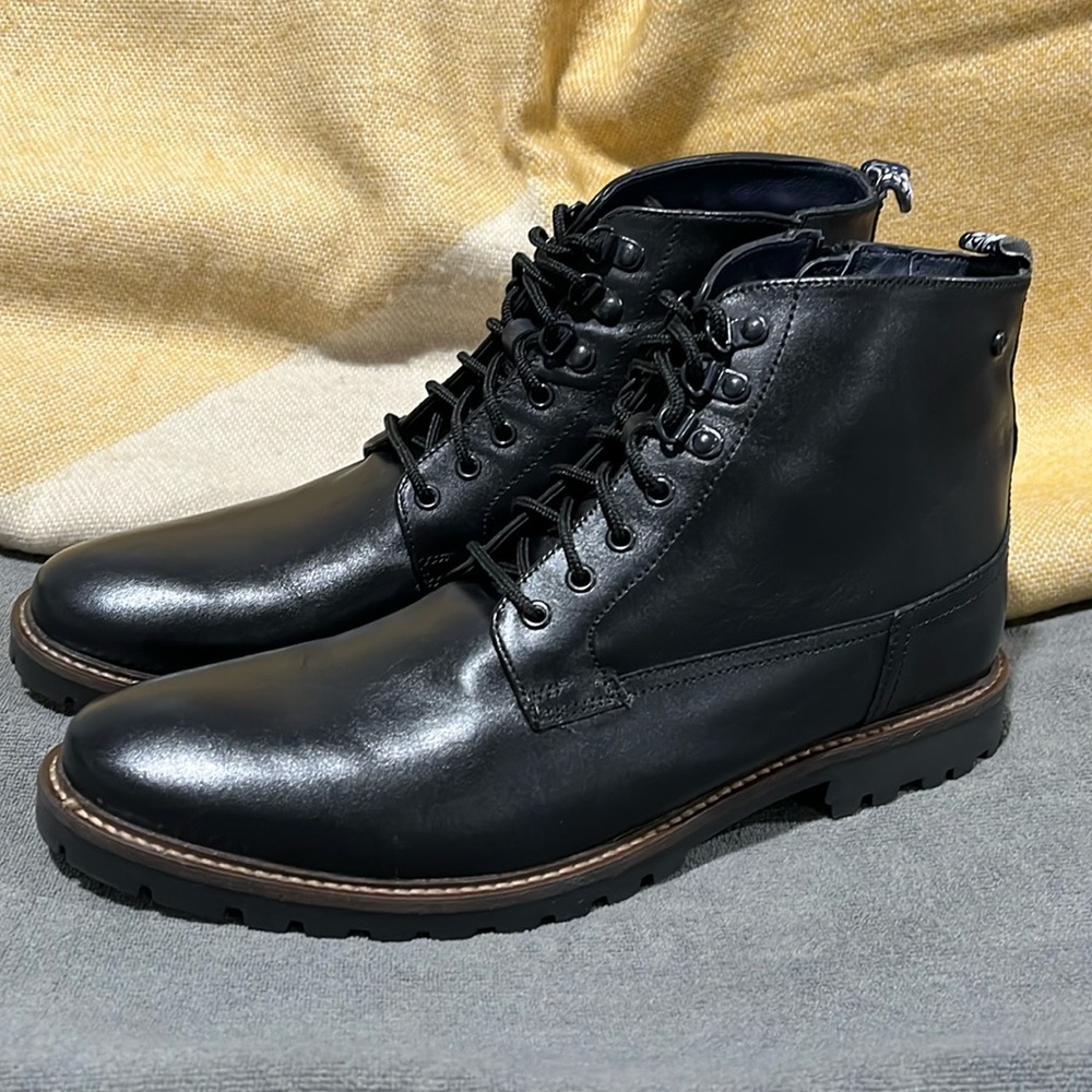 Base London Callahan lace up boot